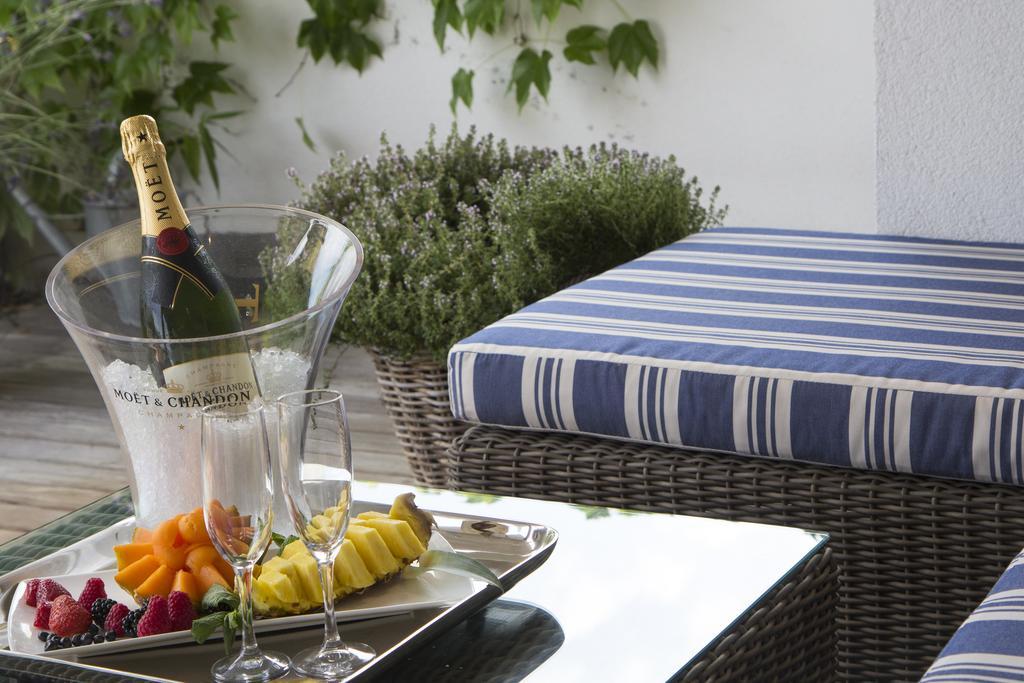 Pavi Apts Ljubljana - Private Rooftop Swimming Pool 객실 사진
