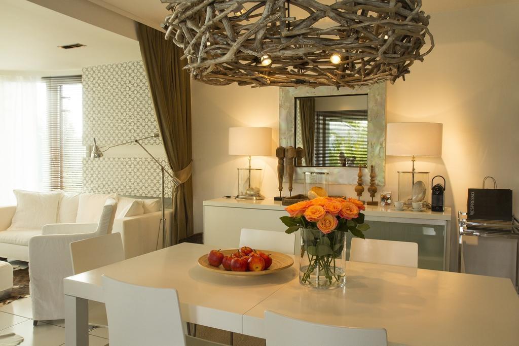 Pavi Apts Ljubljana - Private Rooftop Swimming Pool 객실 사진