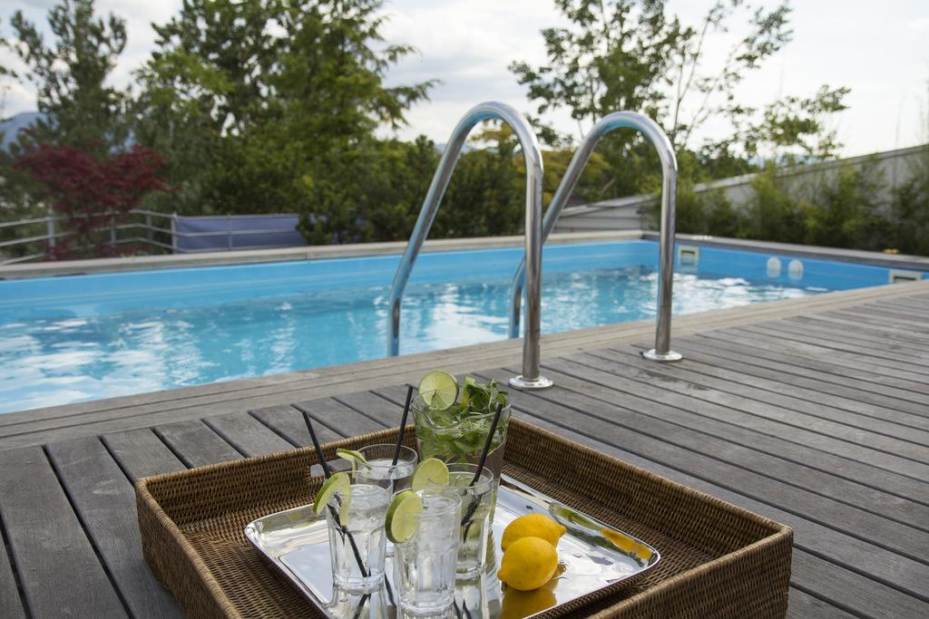 Pavi Apts Ljubljana - Private Rooftop Swimming Pool 객실 사진